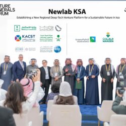 نائب أمير الشرقية يستقبل مدير عام معهد الإدارة العامة بالمنطقة بمناسبة تعيينه