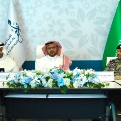 بلدية القطيف تواصل أعمال صيانة ورفع كفاءة عدد من الشوارع ببلدة الأوجام*