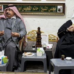 جوري مول بالطائف… زحام المتسوقين وحركة تسويقية متوهجة