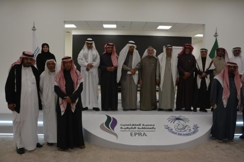 جمعية المتقاعدين بالمنطقة الشرقية تدشن باكورة الأنشطة الثقافية في المقر الجديد